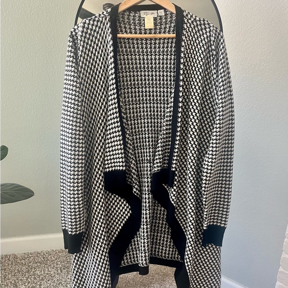 Black and White Houndstooth Cardigan